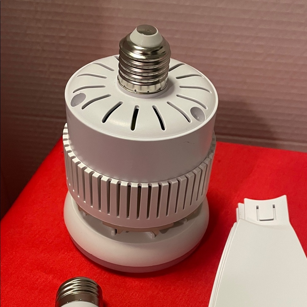 White Ceiling Fan with Remote Control - Picture 4 of 7